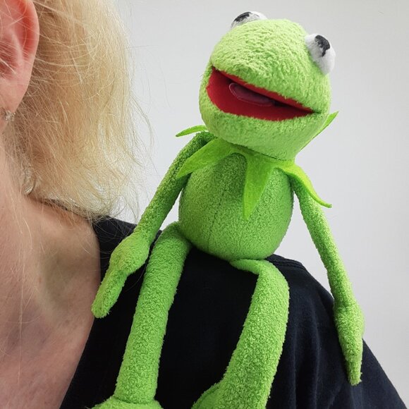 Kermit Inspired Green Frog Magnetic Plush Shoulder Riding Pal NEW - Picture 1 of 4